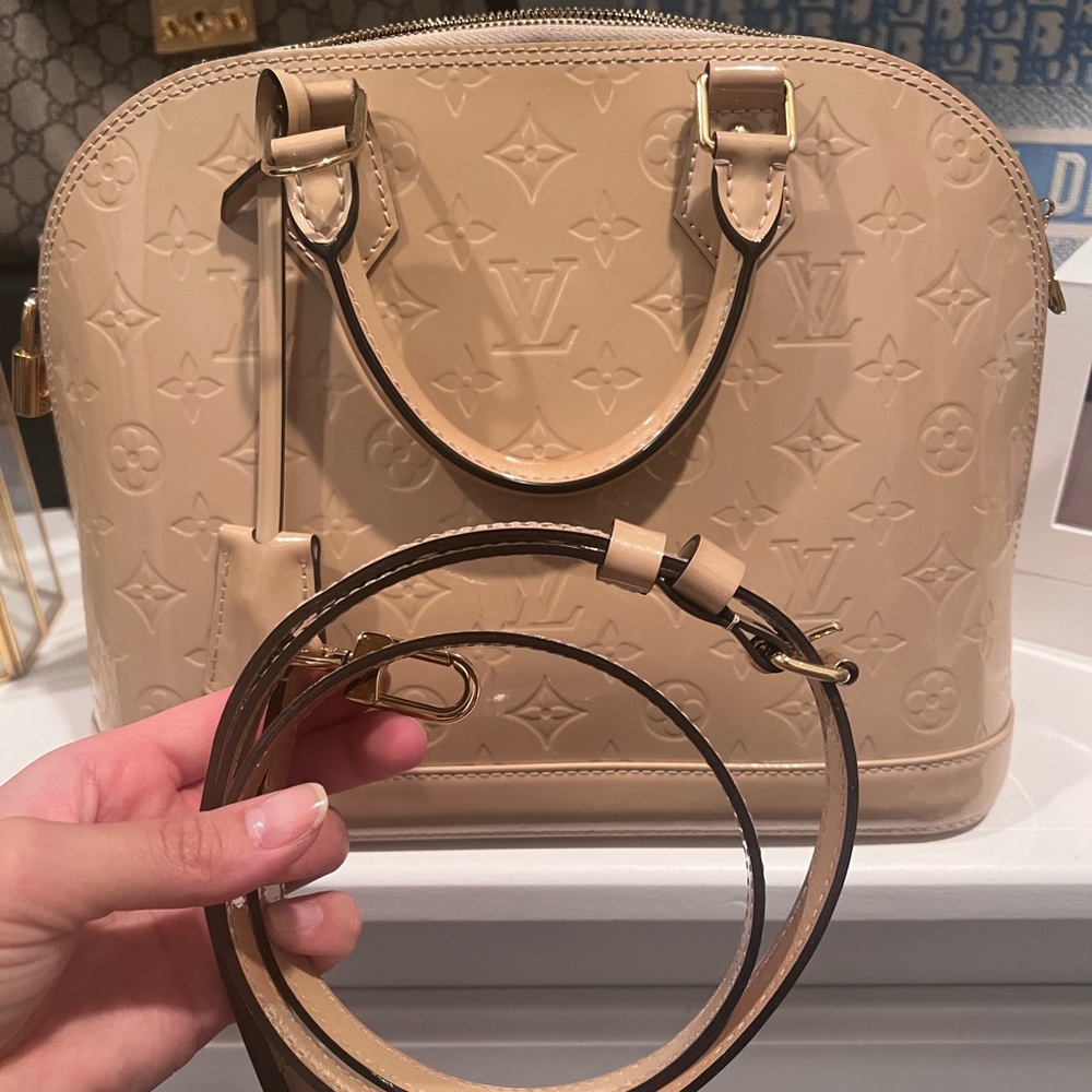 Louis Vuitton Alma& strap⭐️